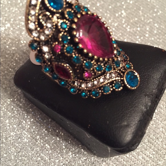 New Vintage multi stone ring - Picture 2 of 4